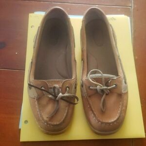 SPERRY size 8